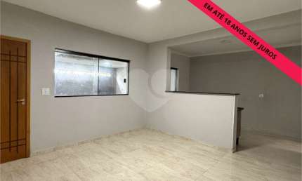 Casa térrea com 2 quartos à venda em Residencial Bertolucci - SP