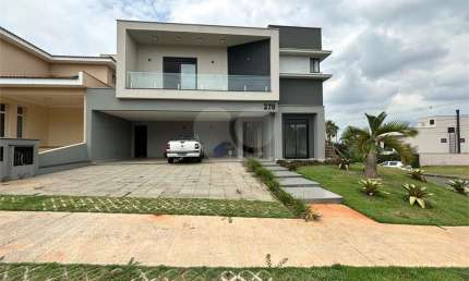 Condomínio com 3 quartos à venda em Loteamento Residencial E Comercial Villa D'aquila - SP