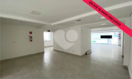 Prédio inteiro à venda ou para locação em Centro - SP