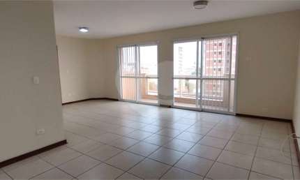 Apartamento com 3 quartos para locação em Centro - SP
