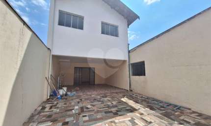 Casa com 4 quartos para locação em Cidade Alta - SP