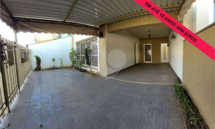 Casa com 4 quartos à venda na Vila Benjamim, Capivari 