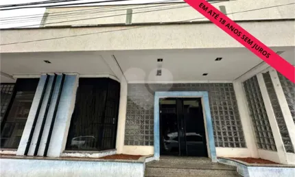 Prédio inteiro à venda ou para locação em Centro - SP