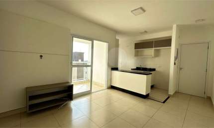 Apartamento com 3 quartos para locação em Glebas Califórnia - SP