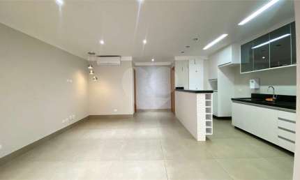 Apartamento com 3 quartos para locação em Cidade Alta - SP