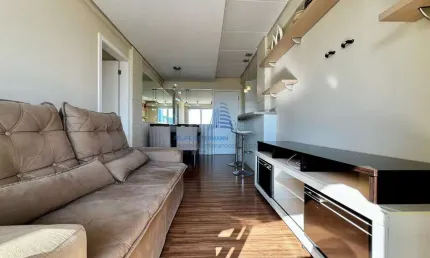 Apartamento de 2 dormitórios, sacada, estilo clube no Itacorubi, Florianópolis/SC