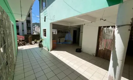 Casa em Carvoeira, Florianópolis/SC, ideal para edificar Kitnets, Escritura Pública