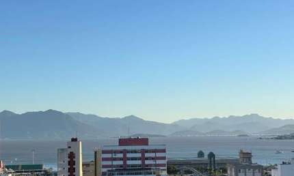 Studio com 1 vaga rotativa, andar alto, vista livre, sol da manhã, Florianópolis