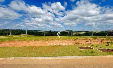 TERRENO À VENDA NO CONDOMÍNIO LA MONTAGNE - VILLE SAINTE ANNE