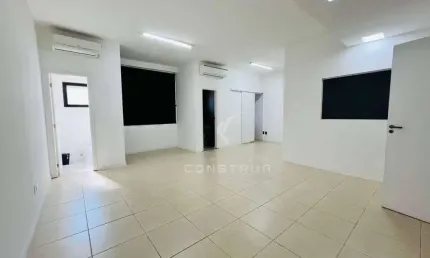 Sala comercial com 2 salas para alugar na Rua Baguaçu, 26, Alphaville, Campinas