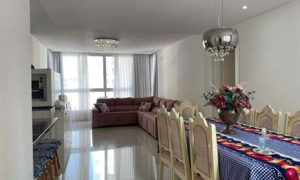 Apartamento com 3 quartos para alugar na Rua 620, 110, Centro, Balneário Camboriú