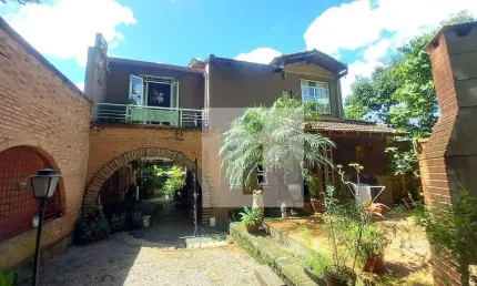 Casa com 2 quartos à venda, 249 m² por R$ 1.100.000 - Jardim Belmonte (Sousas) - Campinas/SP