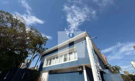 Casa comercial com 13 salas para alugar na Rua Doutor Emílio Ribas, 1325, Cambuí, Campinas