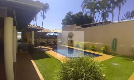 Casa a venda ou locação no condomínio San Conrado em Sousas.