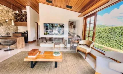 Chácara com 3 dormitórios à venda, 1200 m² por R$ 1.800.000,00 - Curral - Ibiúna/SP