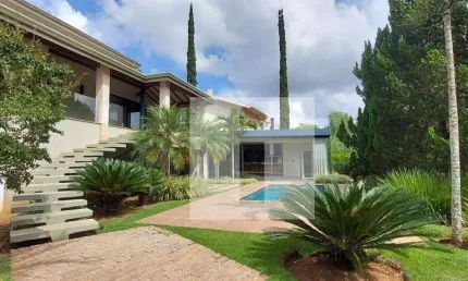 Casa a venda no condomínio Jardim Botânico em Sousas - Campinas