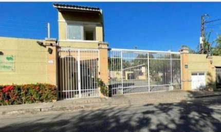Casa para Venda em Fortaleza, Lagoa Redonda, 3 dormitórios, 1 suíte, 2 banheiros, 2 vagas
