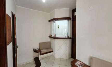 Sala Comercial na Área Médica para venda e locação em Santos.