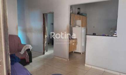 Casa à venda, 3 quartos, Alto Umuarama - Uberlândia/MG - Rotina Imobiliária