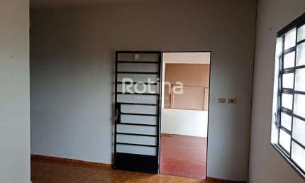 Casa à venda, 3 quartos, Jardim Brasília - Uberlândia/MG - Rotina Imobiliária