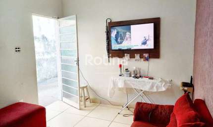 Casa à venda, 2 quartos, Osvaldo Rezende - Uberlândia/MG - Rotina Imobiliária