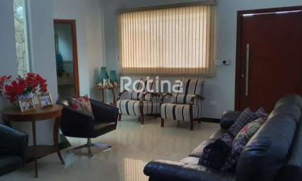 Casa à venda, 4 quartos, Jardim Karaíba - Uberlândia/MG - Rotina Imobiliária