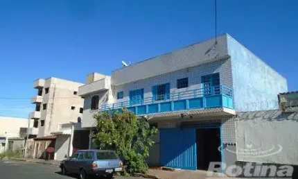 Casa à venda, 5 quartos, Umuarama - Uberlândia/MG - Rotina Imobiliária