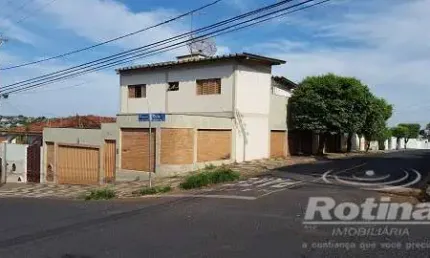 Casa à venda, 4 quartos, Tabajaras - Uberlândia/MG - Rotina Imobiliária