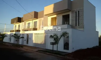 Casa à venda, 3 quartos, Novo Mundo - Uberlândia/MG - Rotina Imobiliária