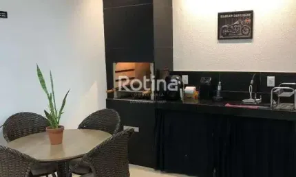 Casa à venda, 2 quartos, Novo Mundo - Uberlândia/MG - Rotina Imobiliária