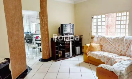 Casa à venda, 3 quartos, chacaras tubalina e quartel - uberlândia/mg - rotina imobiliária