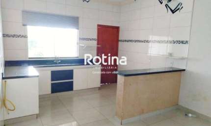 Casa à venda, 3 quartos, Jardim das Palmeiras - Uberlândia/MG - Rotina Imobiliária