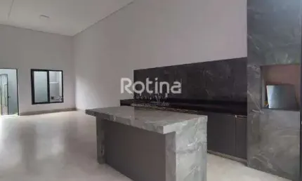 Casa à venda, 3 quartos, Aclimação - Uberlândia/MG - Rotina Imobiliária