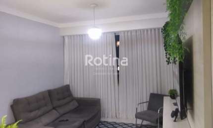 Apartamento com 3 quartos à venda na Rua Caule, --, Granada, Uberlândia