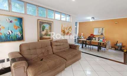 Casa à venda, 4 quartos, Centro - Uberlândia/MG - Rotina Imobiliária