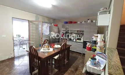 Casa à venda, 3 quartos, Cidade Jardim - Uberlândia/MG - Rotina Imobiliária