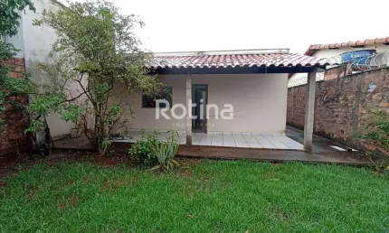 Casa à venda, 3 quartos, Jardim das Palmeiras - Uberlândia/MG - Rotina Imobiliária