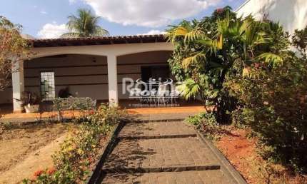 Casa à venda, 3 quartos, Centro - Uberlândia/MG - Rotina Imobiliária