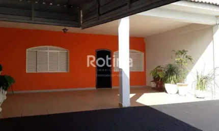 Casa à venda, 3 quartos, Brasil - Uberlândia/MG - Rotina Imobiliária