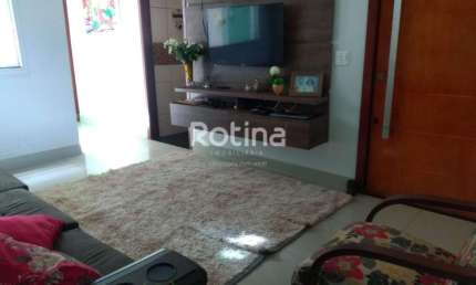 Casa à venda, 3 quartos, Alto Umuarama - Uberlândia/MG - Rotina Imobiliária