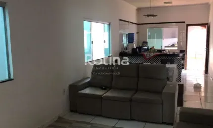 Casa à venda, 3 quartos, Jardim Europa - Uberlândia/MG - Rotina Imobiliária