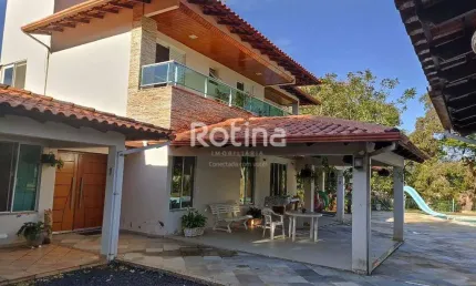 Chacara à venda, 4 quartos, Mansões Aeroporto - Uberlândia/MG - Rotina Imobiliária