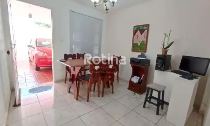 Casa à venda, 3 quartos, Daniel Fonseca - Uberlândia/MG - Rotina Imobiliária