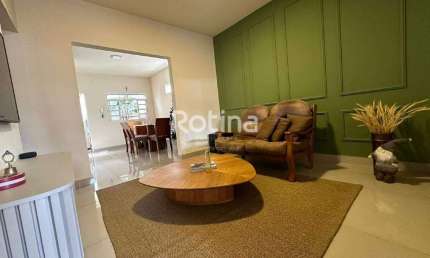 Casa à venda, 4 quartos, Fundinho - Uberlândia/MG - Rotina Imobiliária