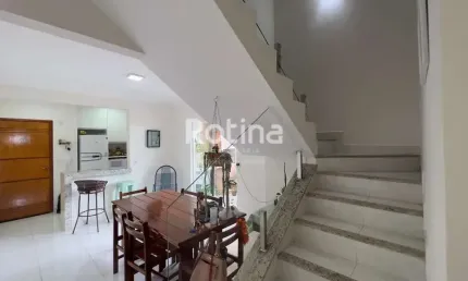 Apartamento à venda, 3 quartos, Presidente Roosevelt - Uberlândia/MG - Rotina Imobiliária