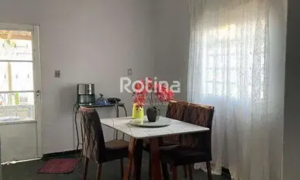 Casa à venda, 3 quartos, Jardim Ipanema - Uberlândia/MG - Rotina Imobiliária