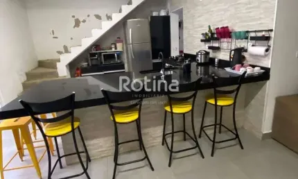 Casa Condomínio Fechado à venda, 3 quartos, Cond. Terra Nova II - Uberlândia/MG - Rotina Imobiliária