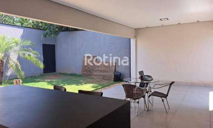 Casa à venda, 3 quartos, Morada Nova - Uberlândia/MG - Rotina Imobiliária