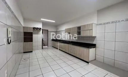 Casa à venda, 3 quartos, Nossa Senhora Aparecida - Uberlândia/MG - Rotina Imobiliária