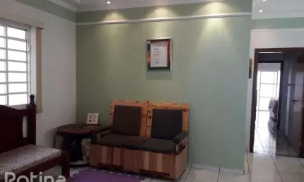 Casa à venda, 3 quartos, Jardim das Palmeiras - Uberlândia/MG - Rotina Imobiliária